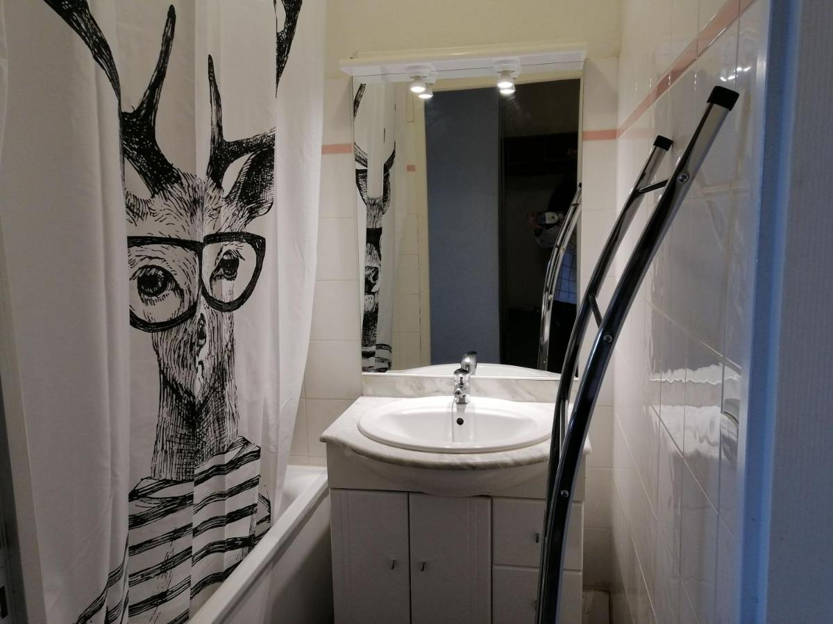 Appartement 2 Chambres Au Calme Les Angles  Bagian luar foto